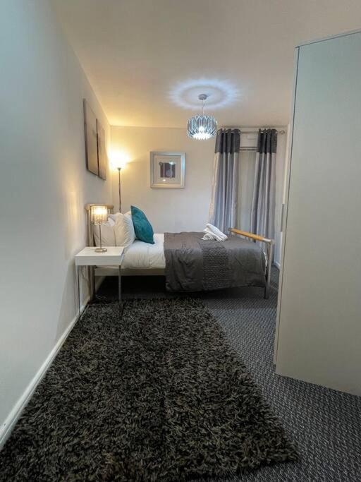 Cityfront Modern Apt Near City Centre/Etihad, Free Parking Манчестер Екстер'єр фото