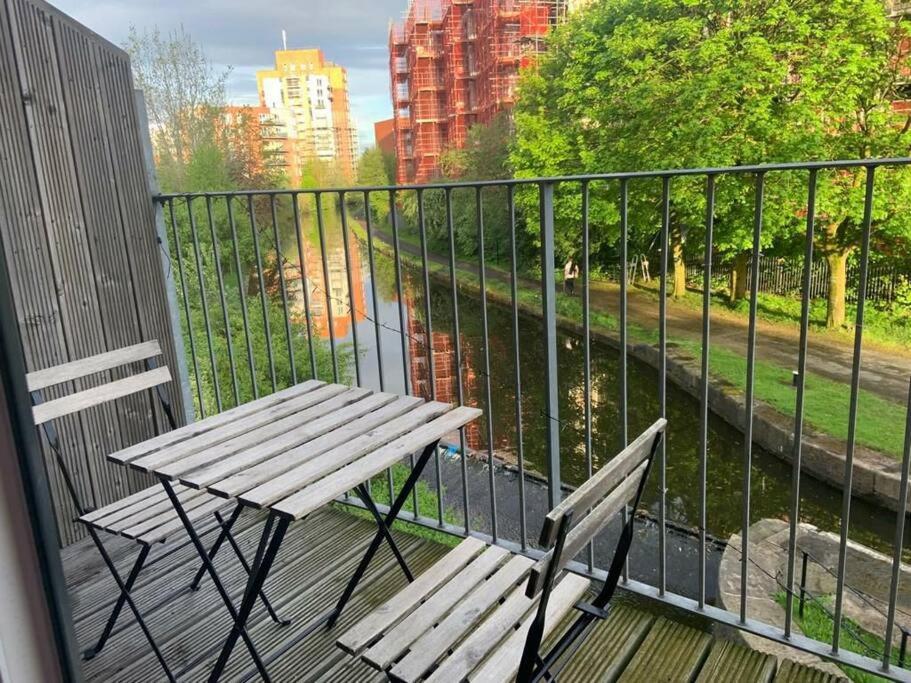 Cityfront Modern Apt Near City Centre/Etihad, Free Parking Манчестер Екстер'єр фото